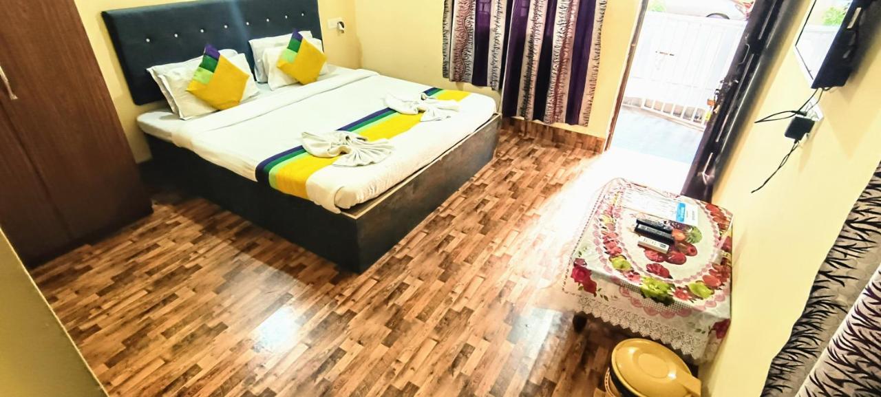 Jack'S Calangute Place Hotel Kültér fotó